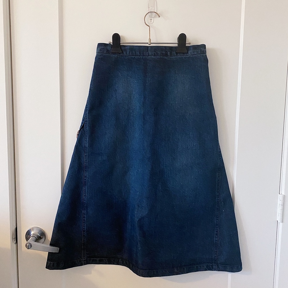burberry kids long skirt 💙